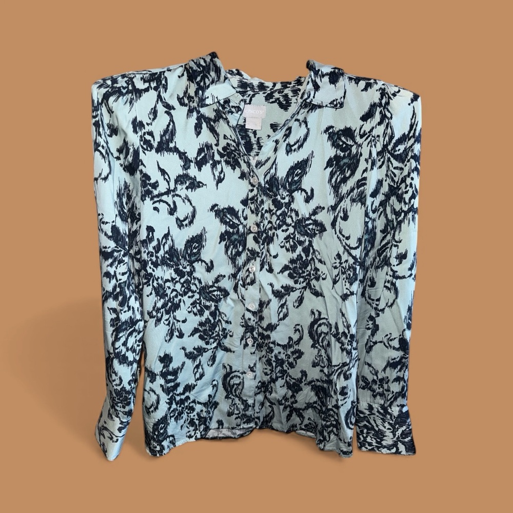 Chico's Blue Floral Patterned Button Up Blouse Fits a Women’s Size Small Used
